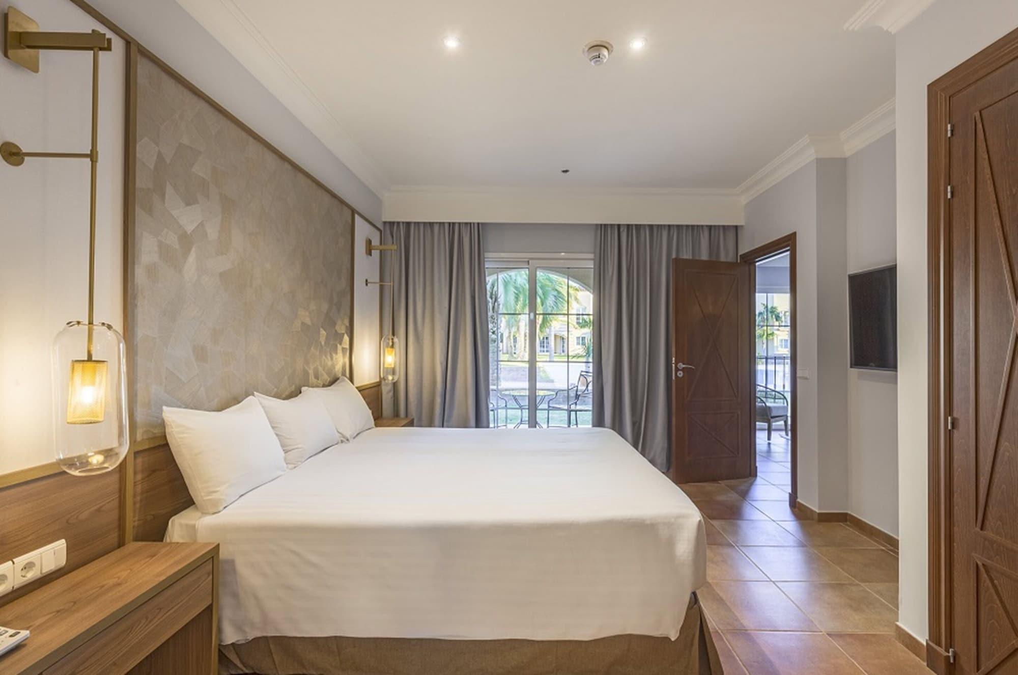 La Sella Premium Lifestyle Apartments เดเนีย ภายนอก รูปภาพ